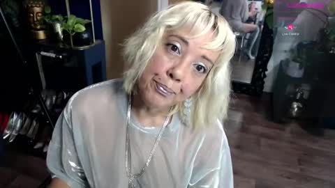 Sunni Knight online show from December 2025 03:46:01 AM