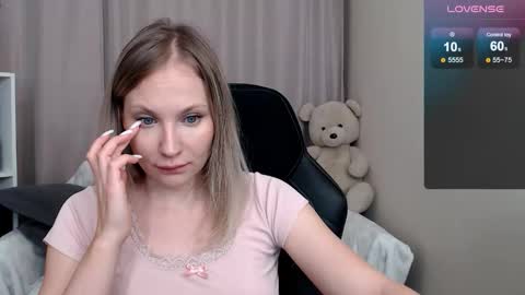 Naomi online show from February 2026 04:17:01 PM