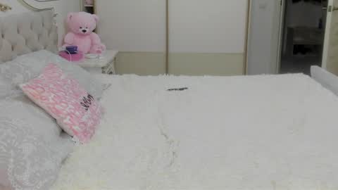 Vanessa online show from April 2026 05:12:02 AM