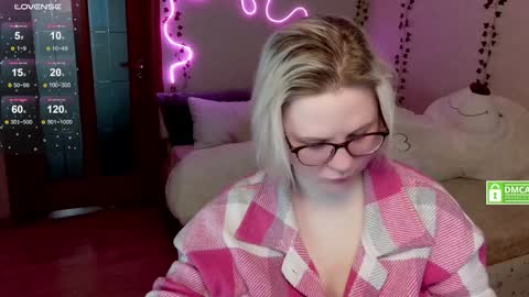 Snapshot of sunny_mood chatting on February 2025 06:37:01 AM sunny mood online show from February 2025 06:37:01 AM