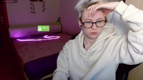 Snapshot of sunny_mood chatting on October 2025 03:54:02 AM sunny mood online show from October 2025 03:54:02 AM