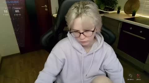 Snapshot of sunny_mood chatting on July 2026 06:33:02 AM sunny mood online show from July 2026 06:33:02 AM