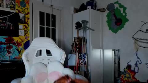 Sunny online show from September 2025 03:45:01 PM