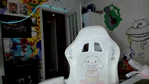 Sunny online show from September 2025 04:21:01 PM