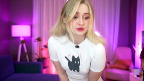 Snapshot of sunnyfia chatting on February 2025 02:47:02 AM Fia  -  TG -  Mia -  Alice -  online show from February 2025 02:47:02 AM