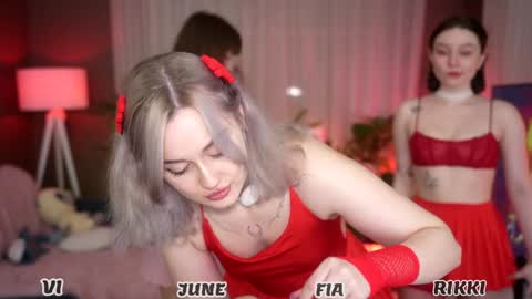 Snapshot of sunnyfia chatting on October 2025 02:31:01 AM Fia  -  TG -  Mia -  Alice -  online show from October 2025 02:31:01 AM