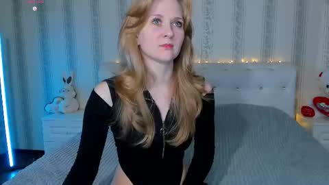 Sunny online show from July 2026 07:06:02 PM