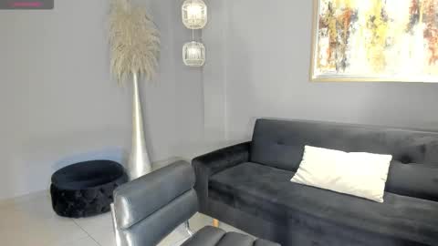 Sunny Rivers online show from January 2026 05:50:01 PM