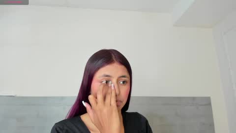 Snapshot of sunnywhitee chatting on May 2026 07:19:01 PM sunnywhitee online show from May 2026 07:19:01 PM