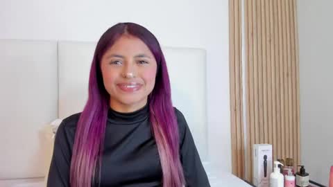 Snapshot of sunnywhitee chatting on May 2026 07:42:02 PM sunnywhitee online show from May 2026 07:42:02 PM