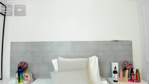 Snapshot of sunnywhitee chatting on May 2026 07:33:01 PM sunnywhitee online show from May 2026 07:33:01 PM