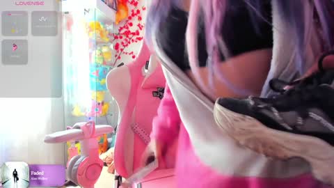     RAVENCLAU GIRL  online show from January 2025 08:28:01 PM