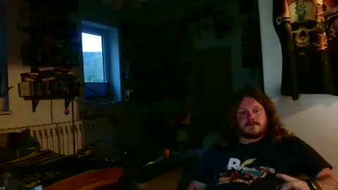 Snapshot of sunr1sa chatting on May 2026 07:09:01 PM sunr1sa online show from May 2026 07:09:01 PM