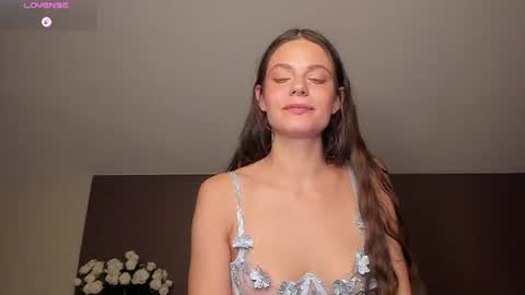 Effie Beautiful girl and Sunsay lucky boy online show from July 2026 09:31:02 PM