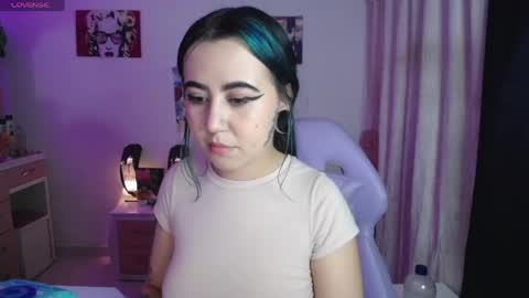Snapshot of sunset_pienk chatting on June 2026 02:46:01 AM Sunset online show from June 2026 02:46:01 AM