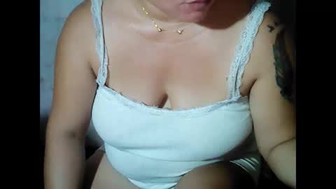 Snapshot of sunshine_38 chatting on October 2025 03:07:01 AM sunshine_38 online show from October 2025 03:07:01 AM