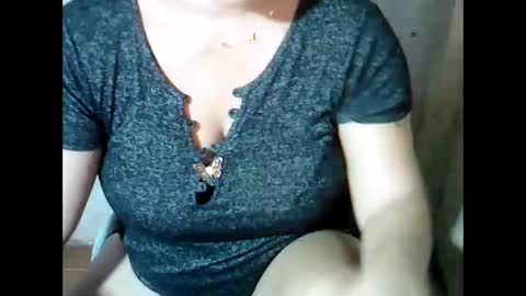 Snapshot of sunshine_38 chatting on October 2025 09:38:01 PM sunshine_38 online show from October 2025 09:38:01 PM