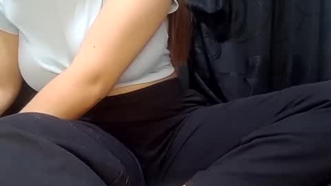 Annie online show from December 2024 04:47:02 AM