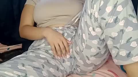 Annie online show from January 2025 08:54:01 PM