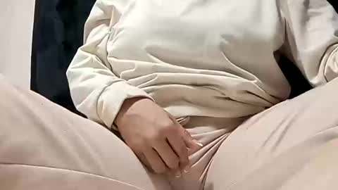 Annie online show from January 2025 03:20:01 AM