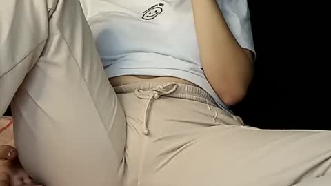 Annie online show from February 2025 11:04:02 PM