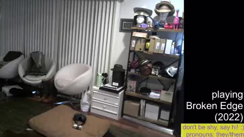 Snapshot of sunshinestreak chatting on March 2025 04:49:01 AM im not actually a man my pronouns are theythem online show from March 2025 04:49:01 AM