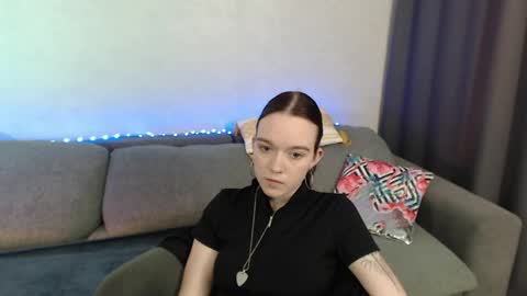 Snapshot of sunylily chatting on May 2026 06:08:01 AM Lilith online show from May 2026 06:08:01 AM