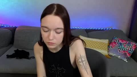 Snapshot of sunylily chatting on May 2026 06:52:01 AM Lilith online show from May 2026 06:52:01 AM