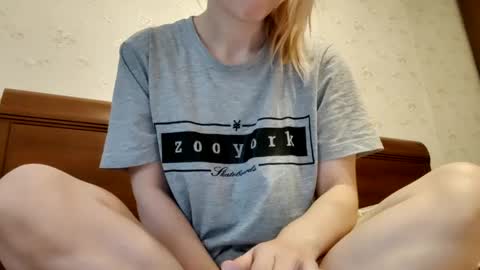 Snapshot of supereasyx chatting on January 2025 07:04:01 AM Annie online show from January 2025 07:04:01 AM