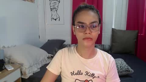 Snapshot of superhotvaleria chatting on September 2025 05:01:02 AM Im val online show from September 2025 05:01:02 AM