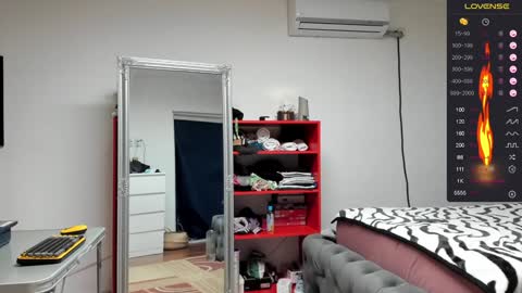 supermanboyxxl online show from January 2025 02:35:02 AM