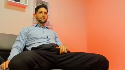 supreme_alpha_ online show from November 2025 12:42:02 AM