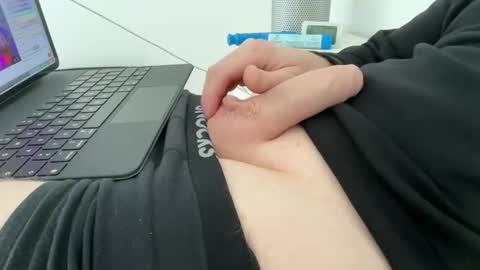 surfstar81 online show from September 2025 09:20:01 AM