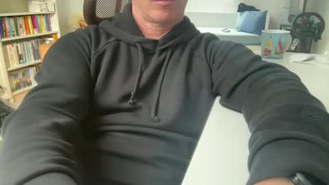 surfstar81 online show from September 2025 09:47:02 AM