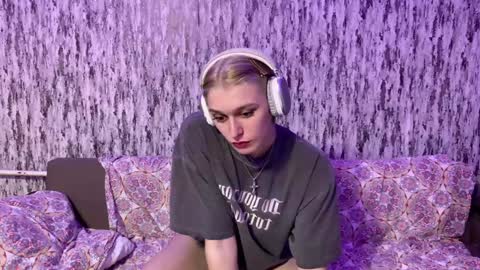 Snapshot of susan228 chatting on January 2025 11:35:01 AM Vladiva online show from January 2025 11:35:01 AM