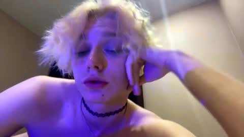 Snapshot of susan228 chatting on February 2025 01:16:02 AM Vladiva online show from February 2025 01:16:02 AM