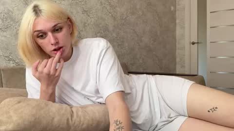 Snapshot of susan228 chatting on September 2025 06:51:02 AM Vladiva online show from September 2025 06:51:02 AM