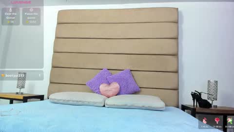 Susan online show from October 2025 09:19:02 PM