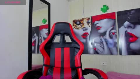 susan online show from October 2025 08:28:02 PM