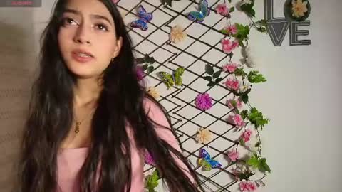 Snapshot of susana__sanchez chatting on July 2026 04:42:02 AM SUSANA online show from July 2026 04:42:02 AM