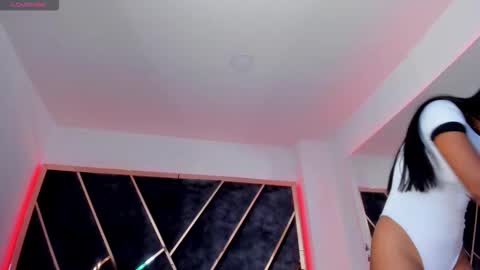 susanahenao online show from September 2025 07:08:01 PM