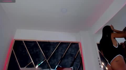 susanahenao online show from October 2025 07:33:01 PM