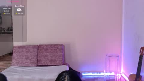 Susana hendrix    online show from March 2026 06:25:01 PM