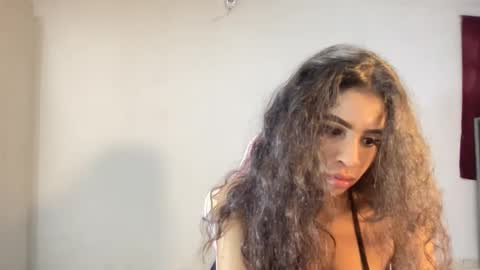 Snapshot of susandolls_ chatting on February 2025 12:19:01 AM susan online show from February 2025 12:19:01 AM