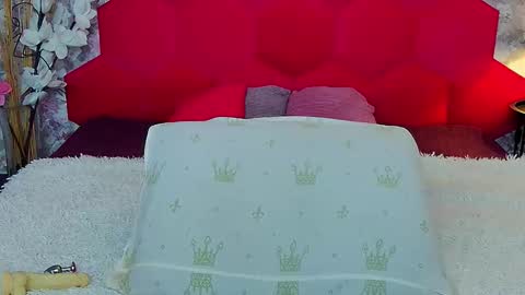 Susane Nori online show from October 2025 05:42:02 AM