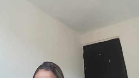 Snapshot of susanleroy chatting on February 2025 12:37:01 PM susanleroy online show from February 2025 12:37:01 PM