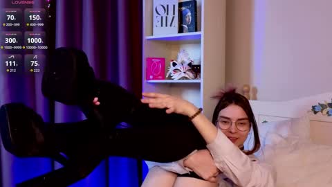 susannahtrojahn online show from April 2026 03:16:01 PM