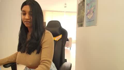 Andrea - Migue online show from February 2025 03:59:01 PM