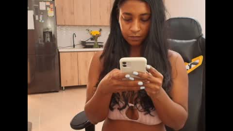 Snapshot of susanrhodes_ chatting on June 2026 12:59:01 PM Susan Rhodes online show from June 2026 12:59:01 PM