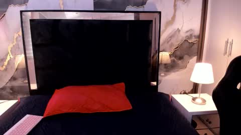 susanvilla online show from February 2026 08:02:01 PM